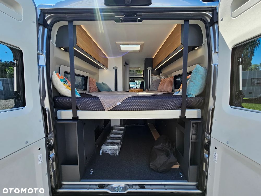 Adria Twin 640 SGX - 21