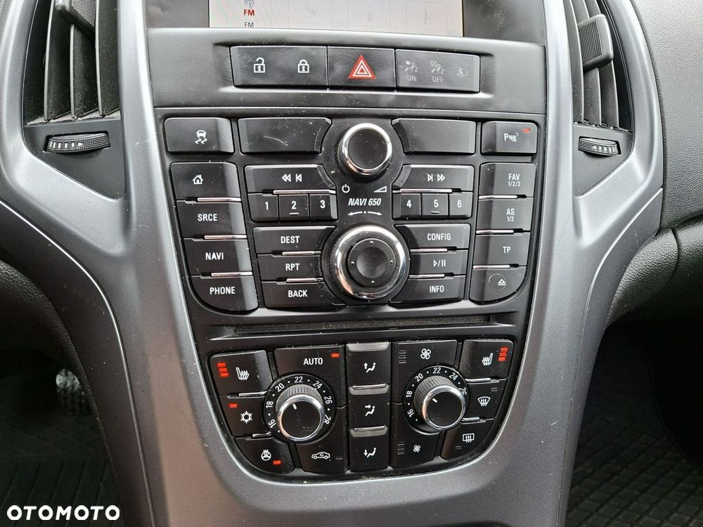 Opel Astra 1.4 Turbo - 21