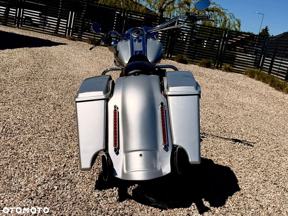 Harley-Davidson Touring Road King - 15