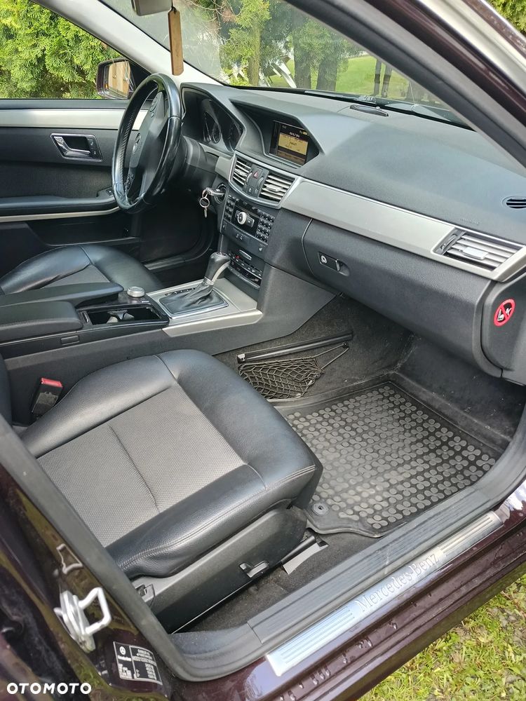 Mercedes-Benz Klasa E 220 CDI DPF BlueEFFICIENCY Automatik Avantgarde - 10