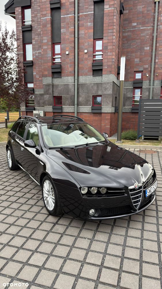 Alfa Romeo 159 1.9 JTDM 16V DPF Q-Tronic - 1