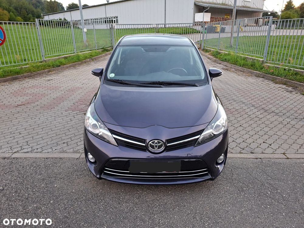 Toyota Verso - 4