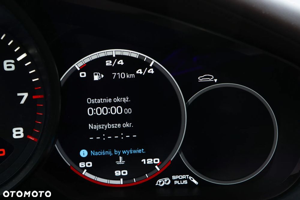 Porsche Panamera 4 Platinum Edition - 38