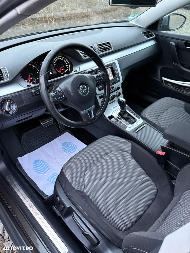 Volkswagen Passat Alltrack 2.0 TDI 4Motion BMT - 12