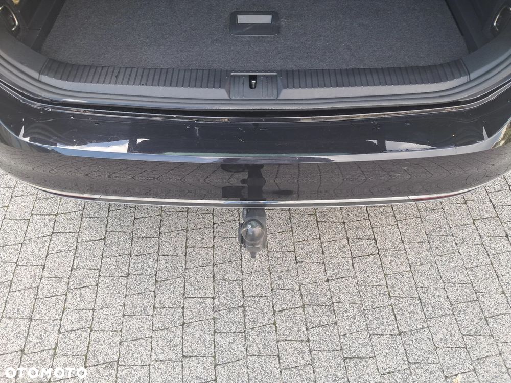 Volkswagen Passat Variant 2.0 TDI SCR DSG Business - 9