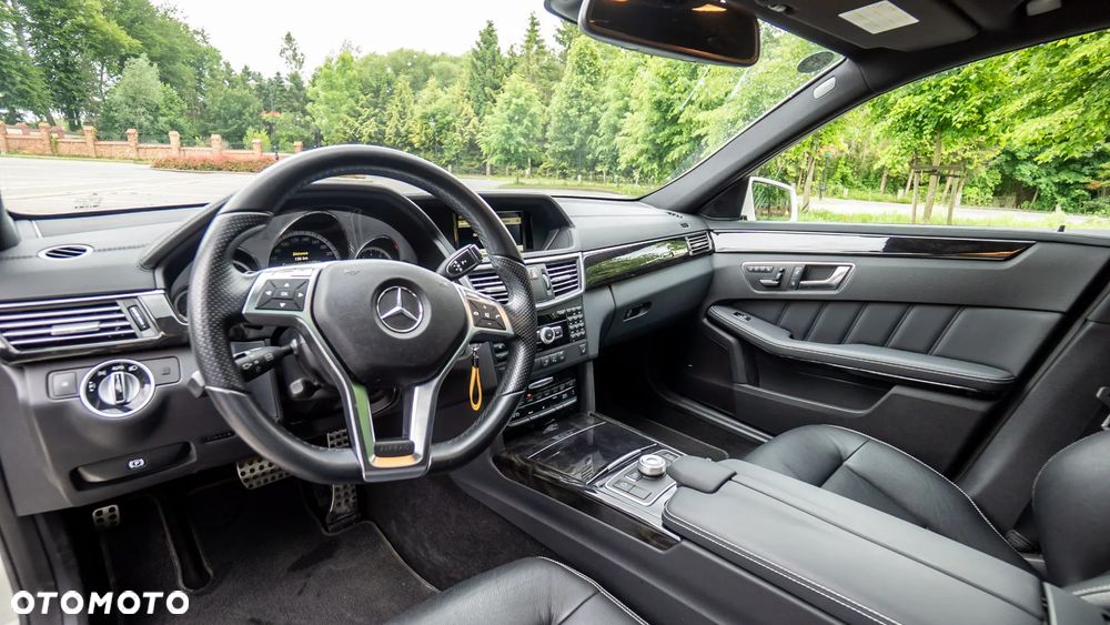 Mercedes-Benz Klasa E 500 BlueEFFICIENCY 7G-TRONIC Avantgarde - 24