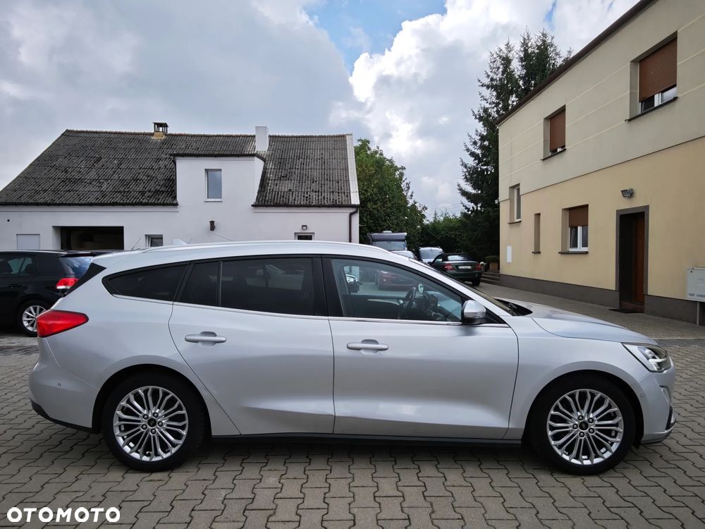 Ford Focus 1.5 EcoBlue Start-Stopp-System TITANIUM - 6
