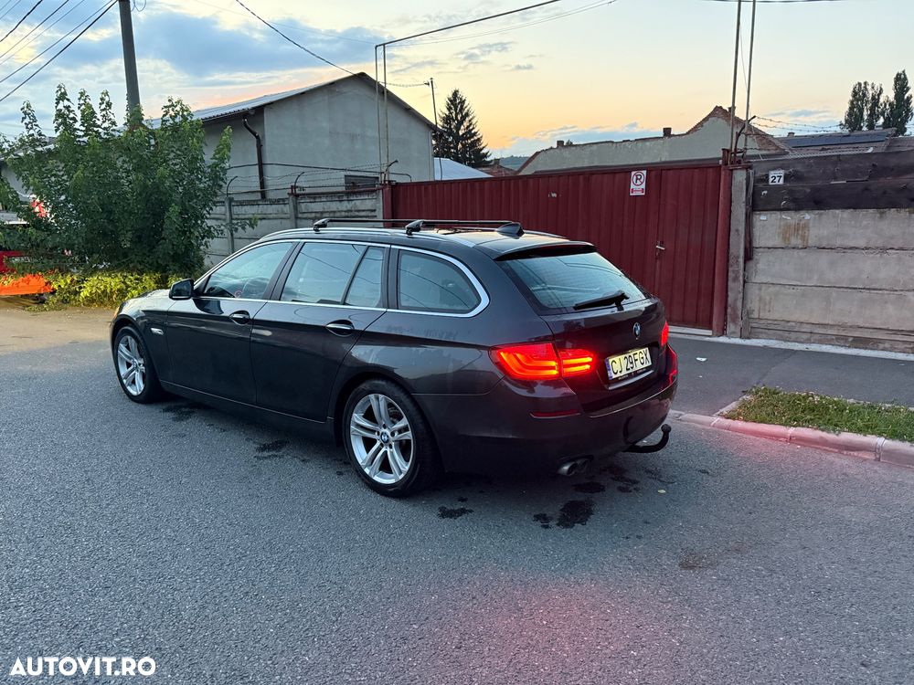 BMW Seria 5 520d Touring Aut. Luxury Line - 6