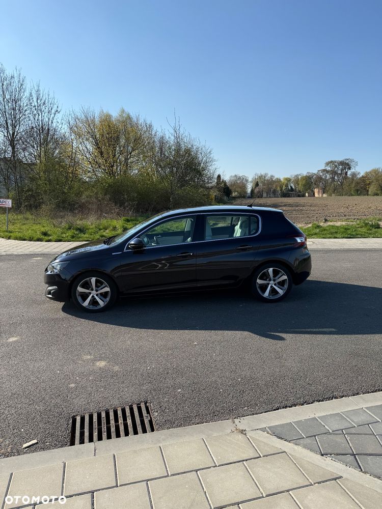 Peugeot 308 1.6 e-HDi Allure S&S - 11