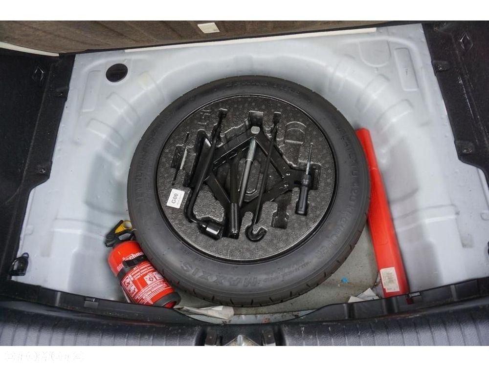 Kia Ceed - 28
