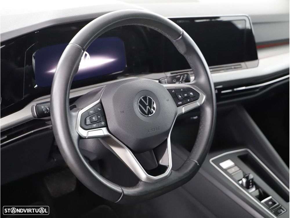 VW Golf 1.0 eTSI Life DSG - 27