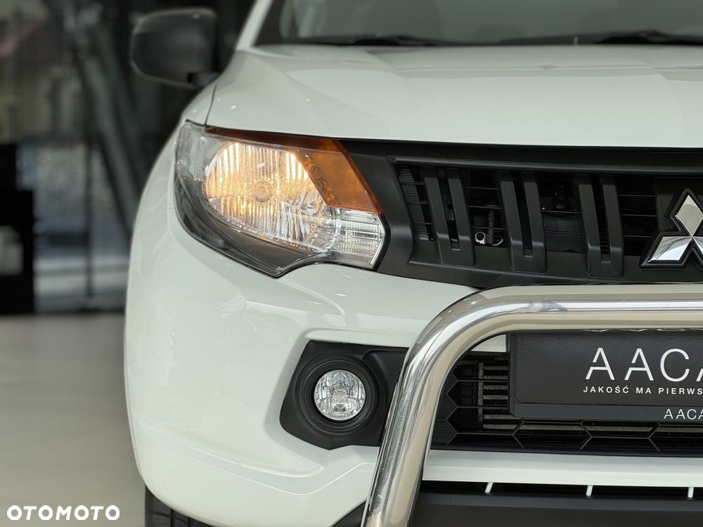 Mitsubishi L200 2.4 d DC Invite EU6 - 32