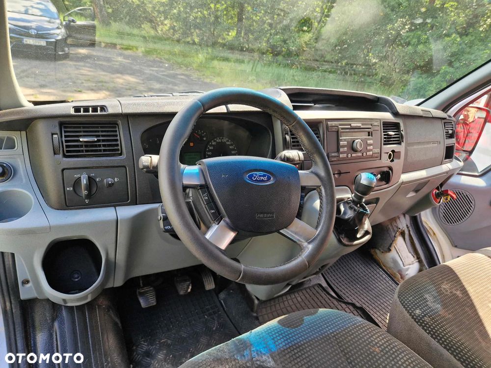 Ford Transit - 6