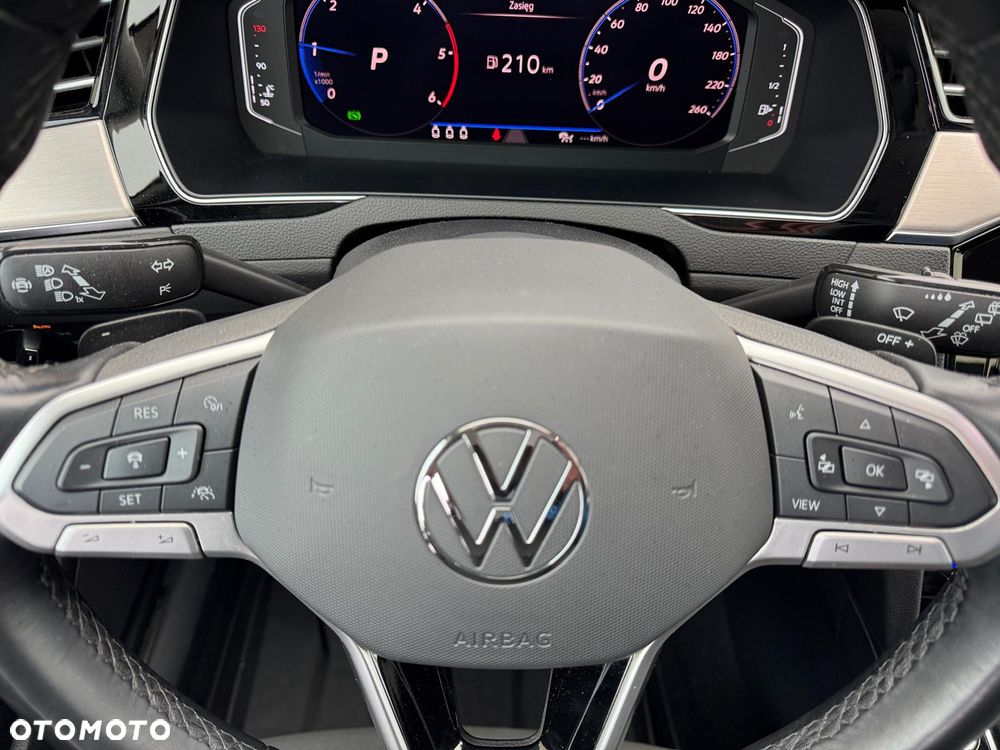 Volkswagen Passat Variant 2.0 TDI EVO Elegance DSG - 21