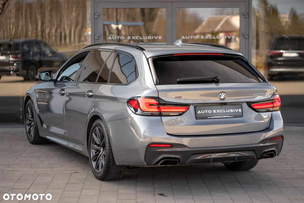 BMW Seria 5 530d xDrive M Sport Edition - 27