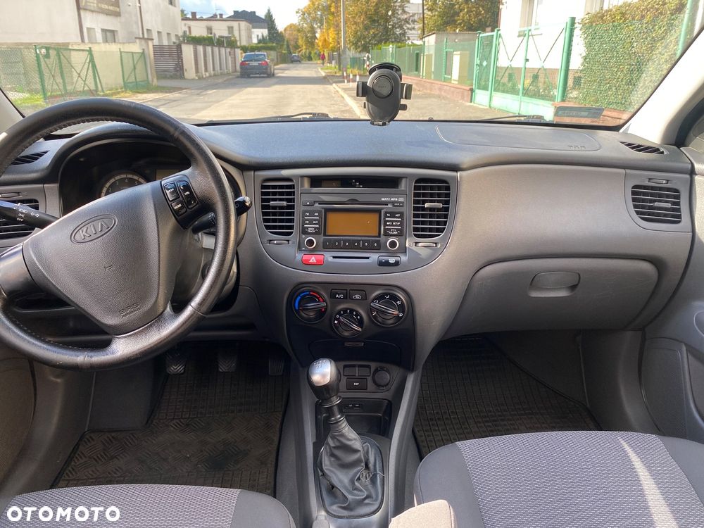 Kia Rio 1.4 Family - 14