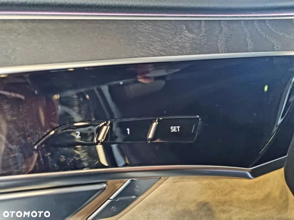 Audi A8 50 TDI quattro tiptronic - 14