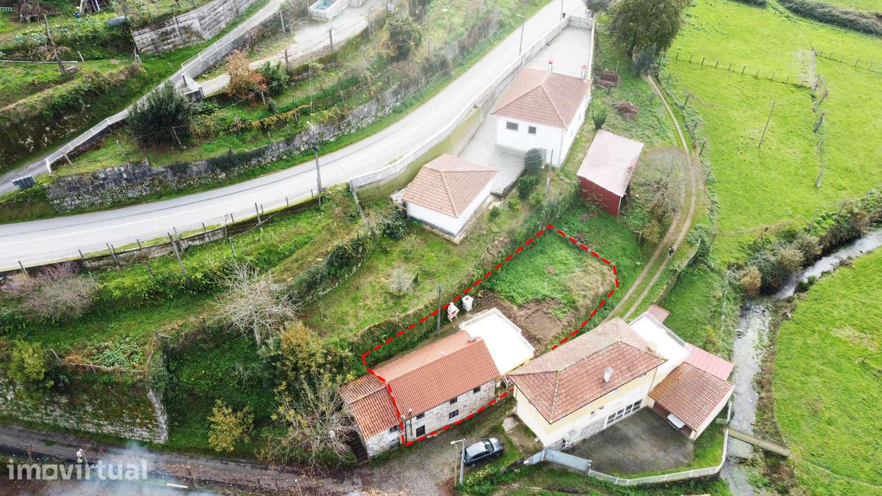 Moradia Rústica remodelada em Aboim da Nóbrega - Grande imagem: 2/30