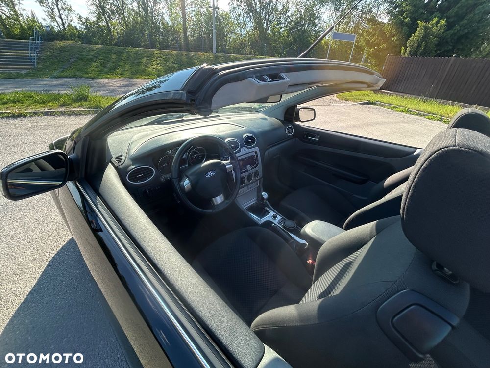 Ford Focus 2.0 16V Sport - 20