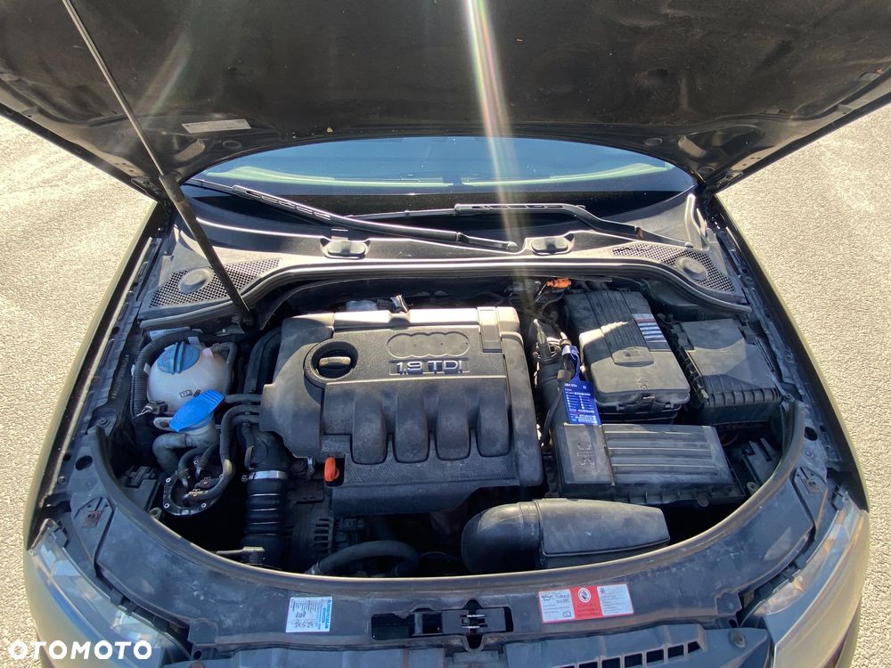Audi A3 Sportback 1.9 TDI DPF S line Sportpaket (plus) - 14