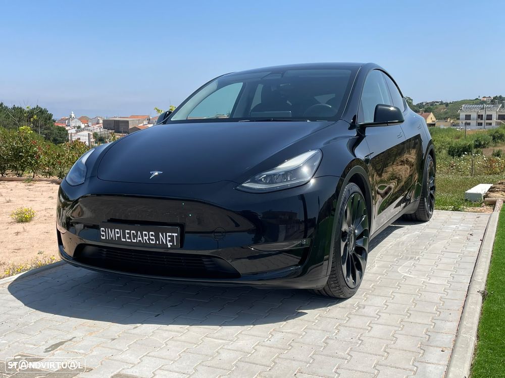 Tesla Model Y - 21