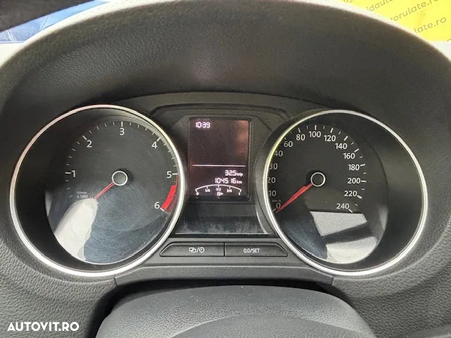 Volkswagen Polo 1.4 TDI CR Comfortline - 9