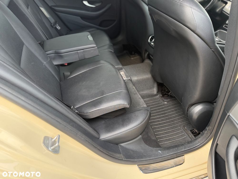 Mercedes-Benz Klasa E 220 d 9G-TRONIC Avantgarde - 15