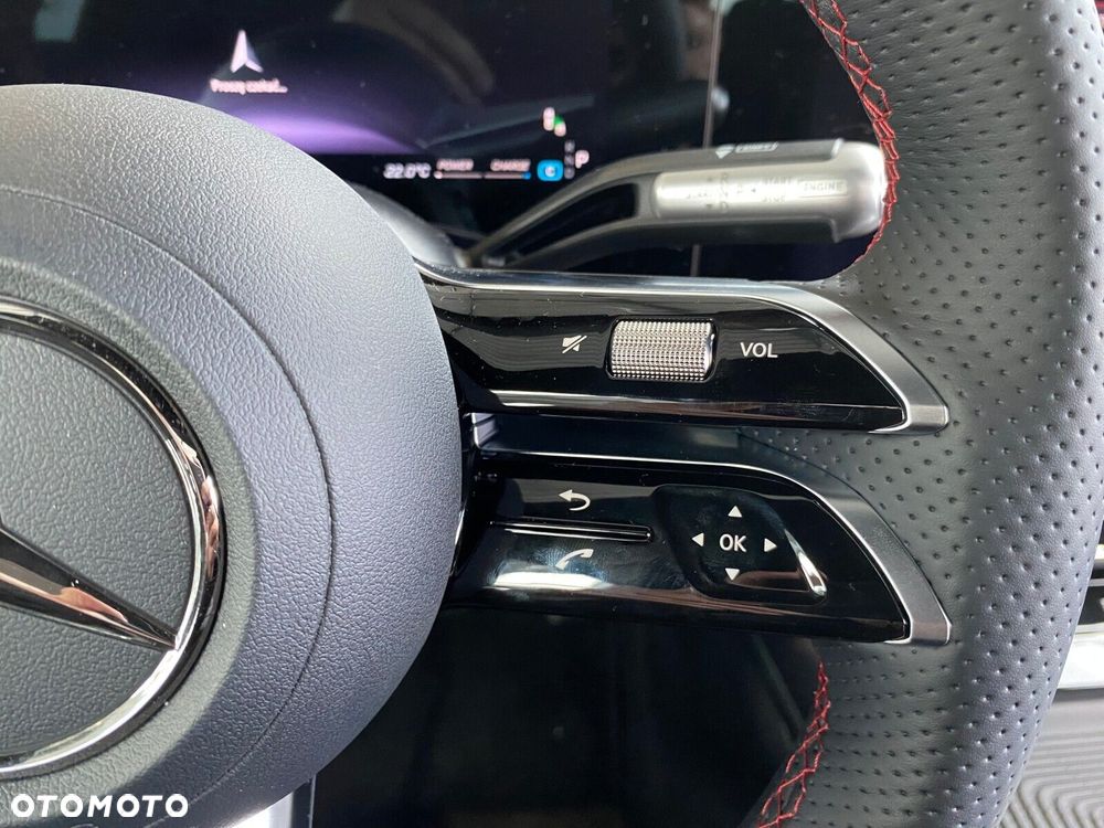 Mercedes-Benz CLA - 12