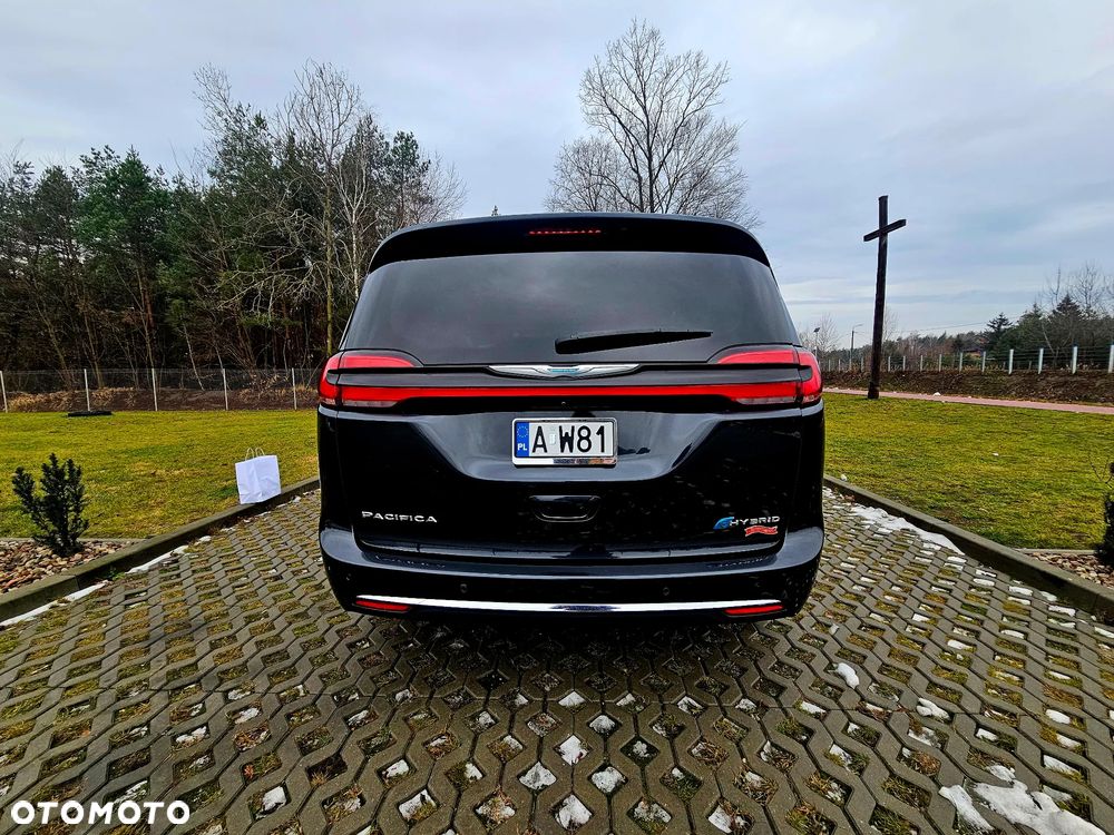 Chrysler Pacifica - 6