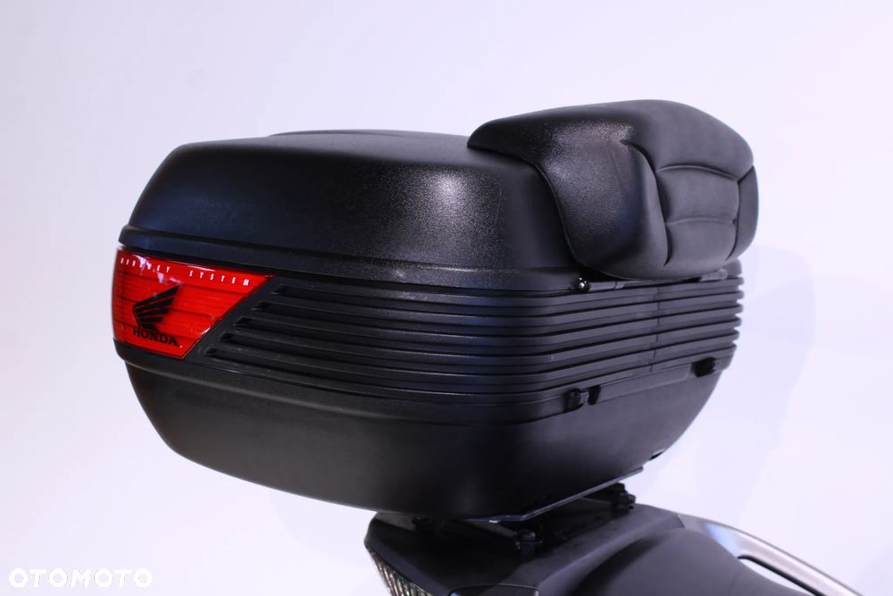 Honda Deauville - 34