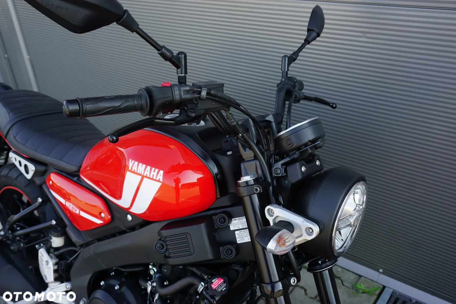 Yamaha XSR - 7