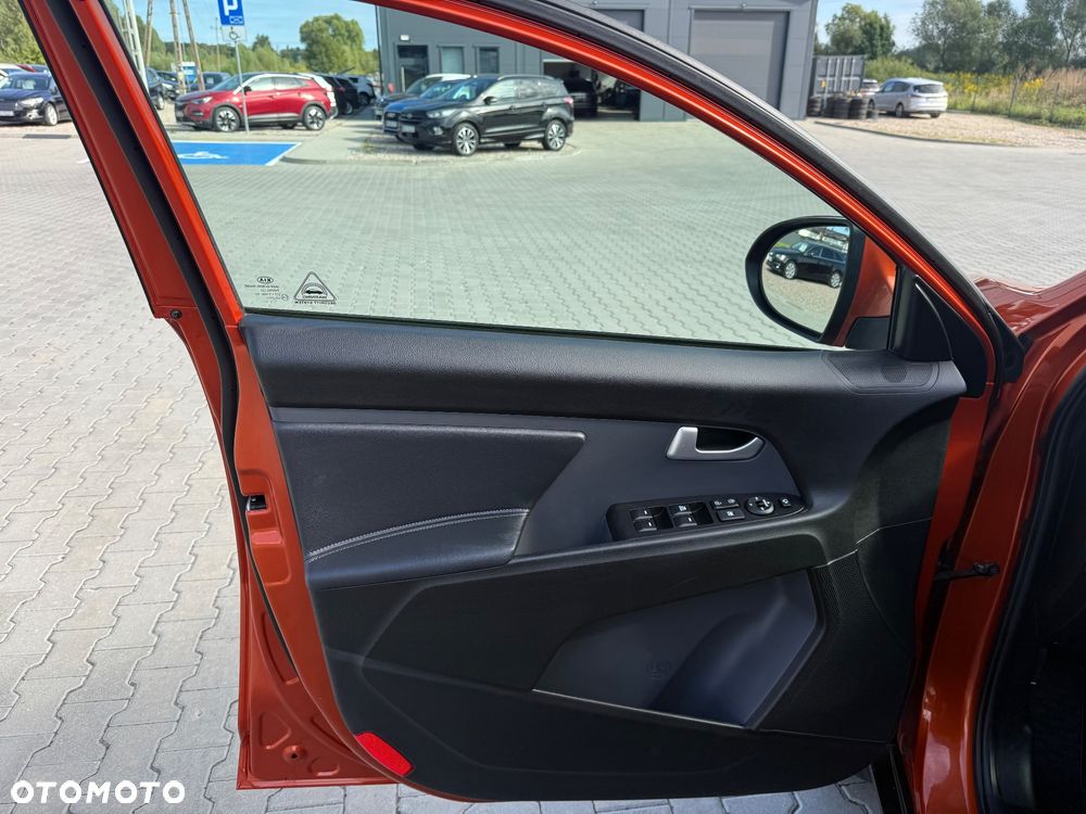 Kia Sportage 1.7 CRDI 2WD ISG Dream-Team Edition - 24