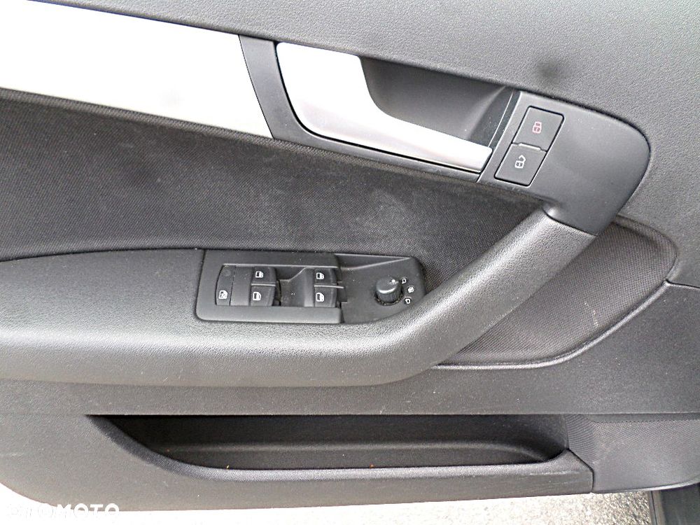Audi A3 Sportback 2.0 TDI DPF Ambiente - 13