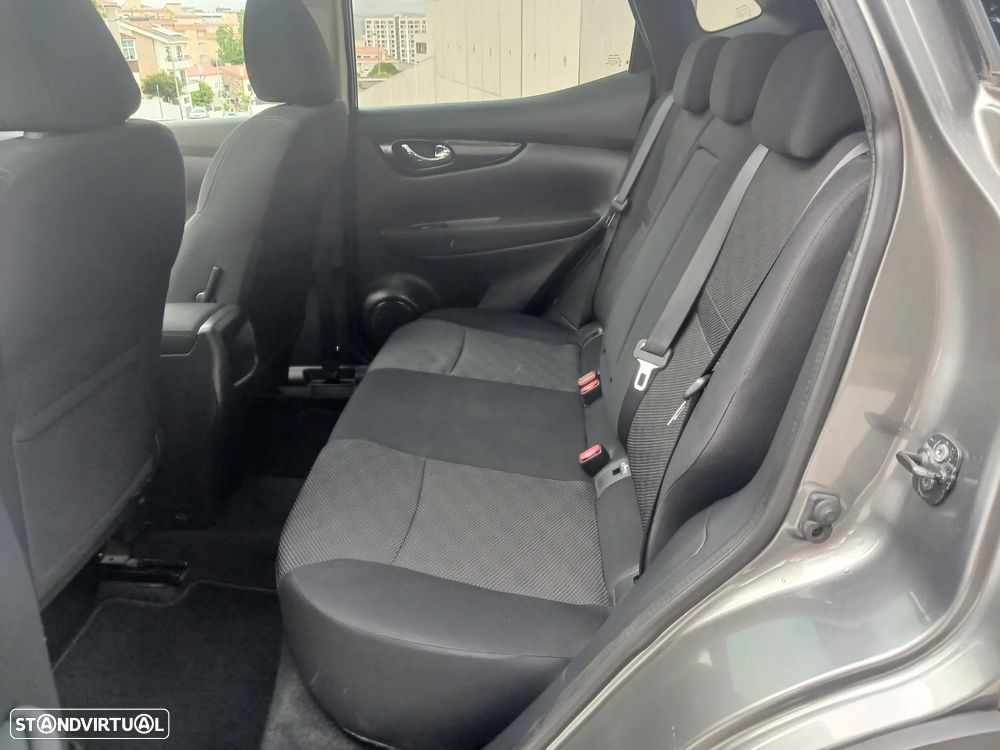 Nissan Qashqai 1.5 dCi N-Connecta RS+PS - 14