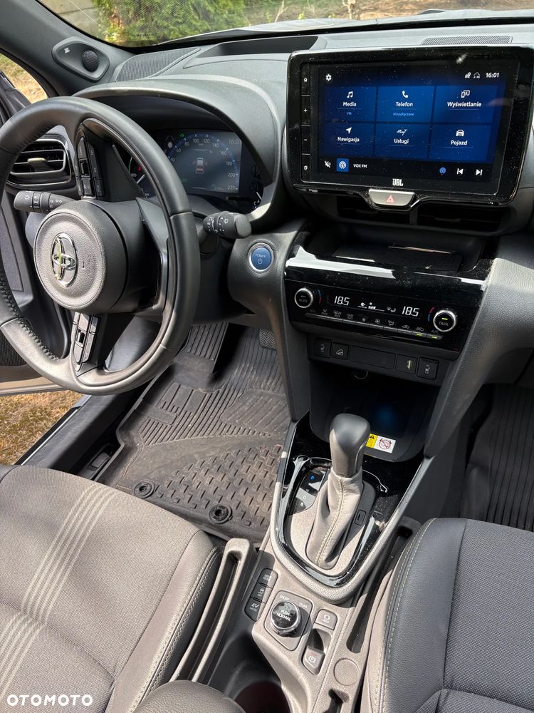 Toyota Yaris - 7