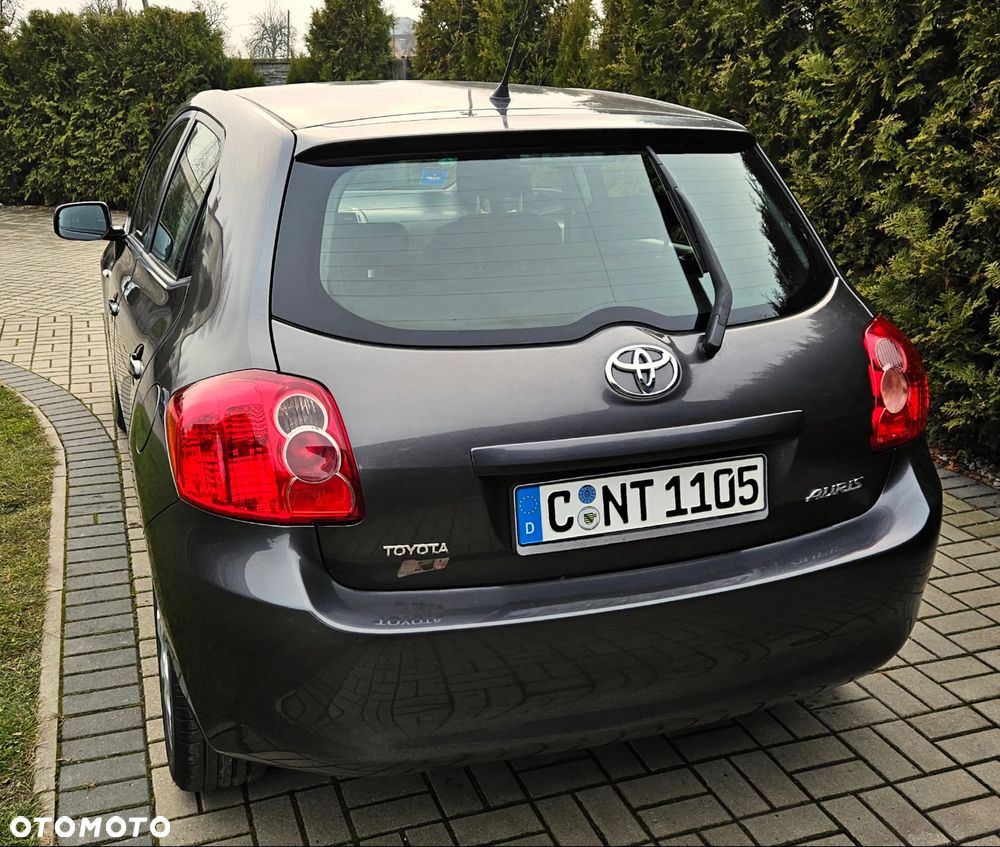 Toyota Auris 1.6 VVT-i Executive - 12