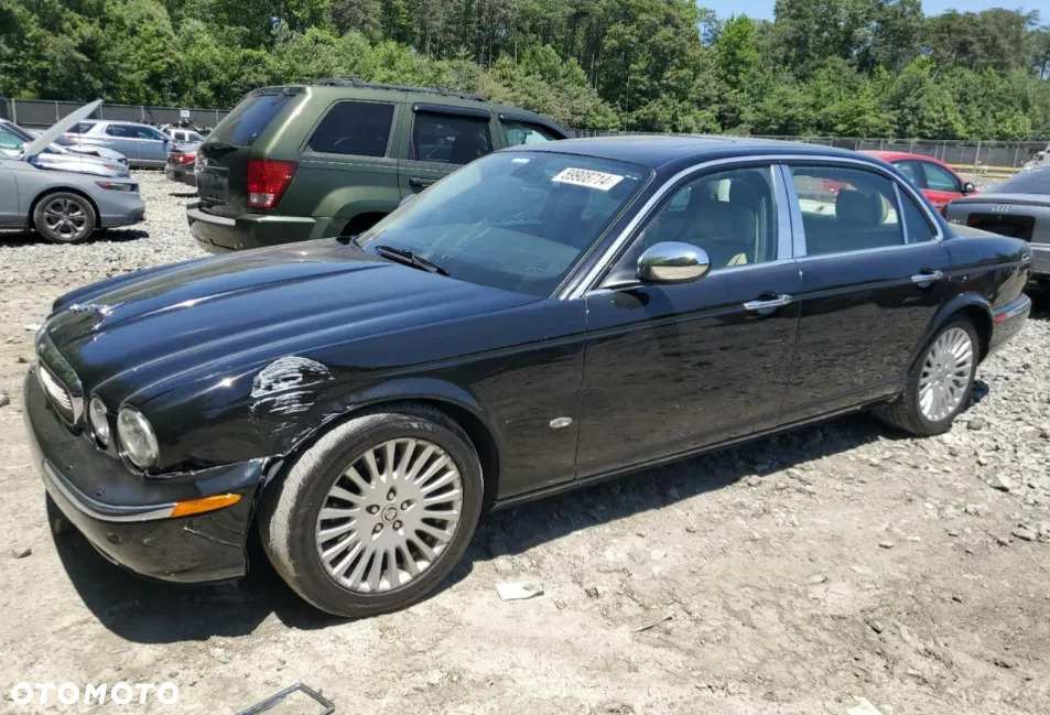Jaguar XJ XJ8 4.2 LWB High - 35