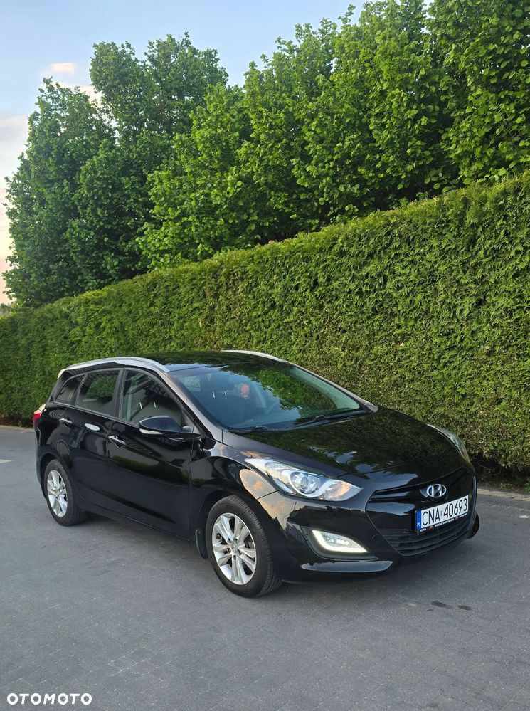Hyundai i30 1.6 CRDi BlueDrive Premium - 4