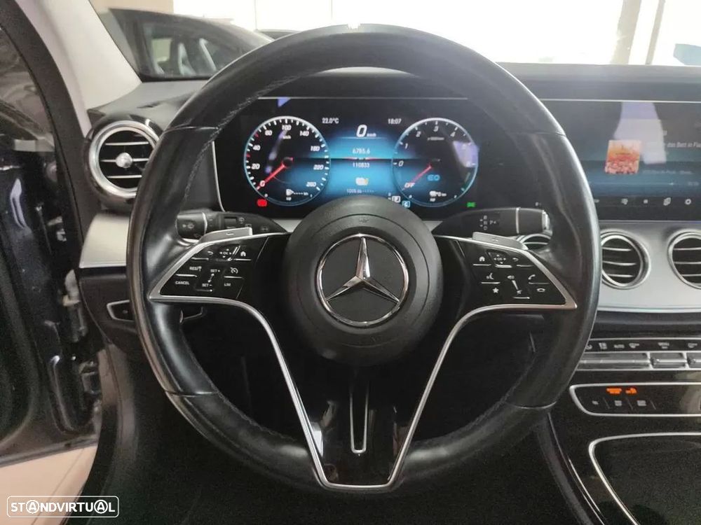 Mercedes-Benz E 300 de AMG Line - 22