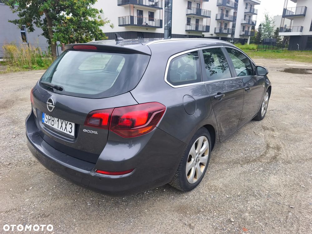 Opel Astra 2.0 CDTI Cosmo - 5