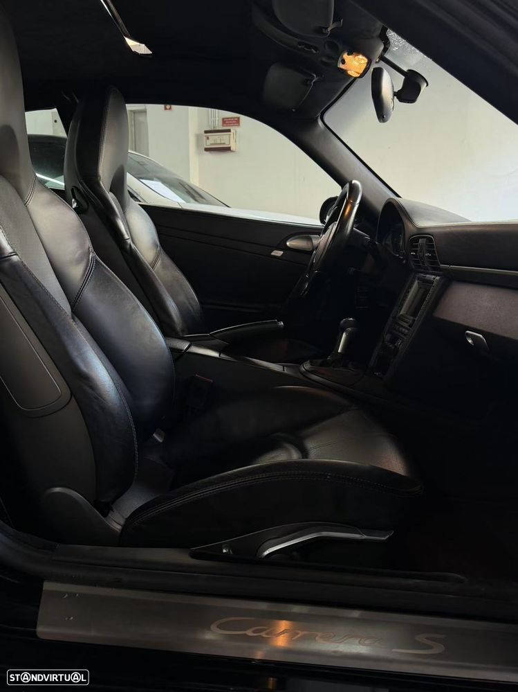 Porsche 911 (997) Carrera - 15