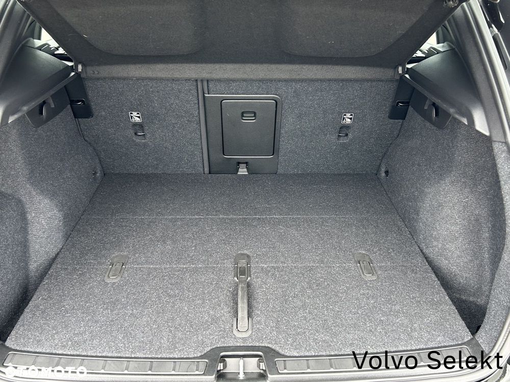 Volvo XC 40 - 22