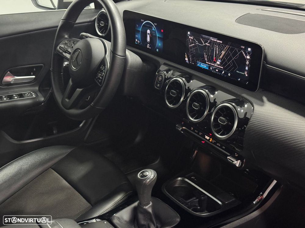 Mercedes-Benz CLA 180 d Shooting Brake Progressive - 39