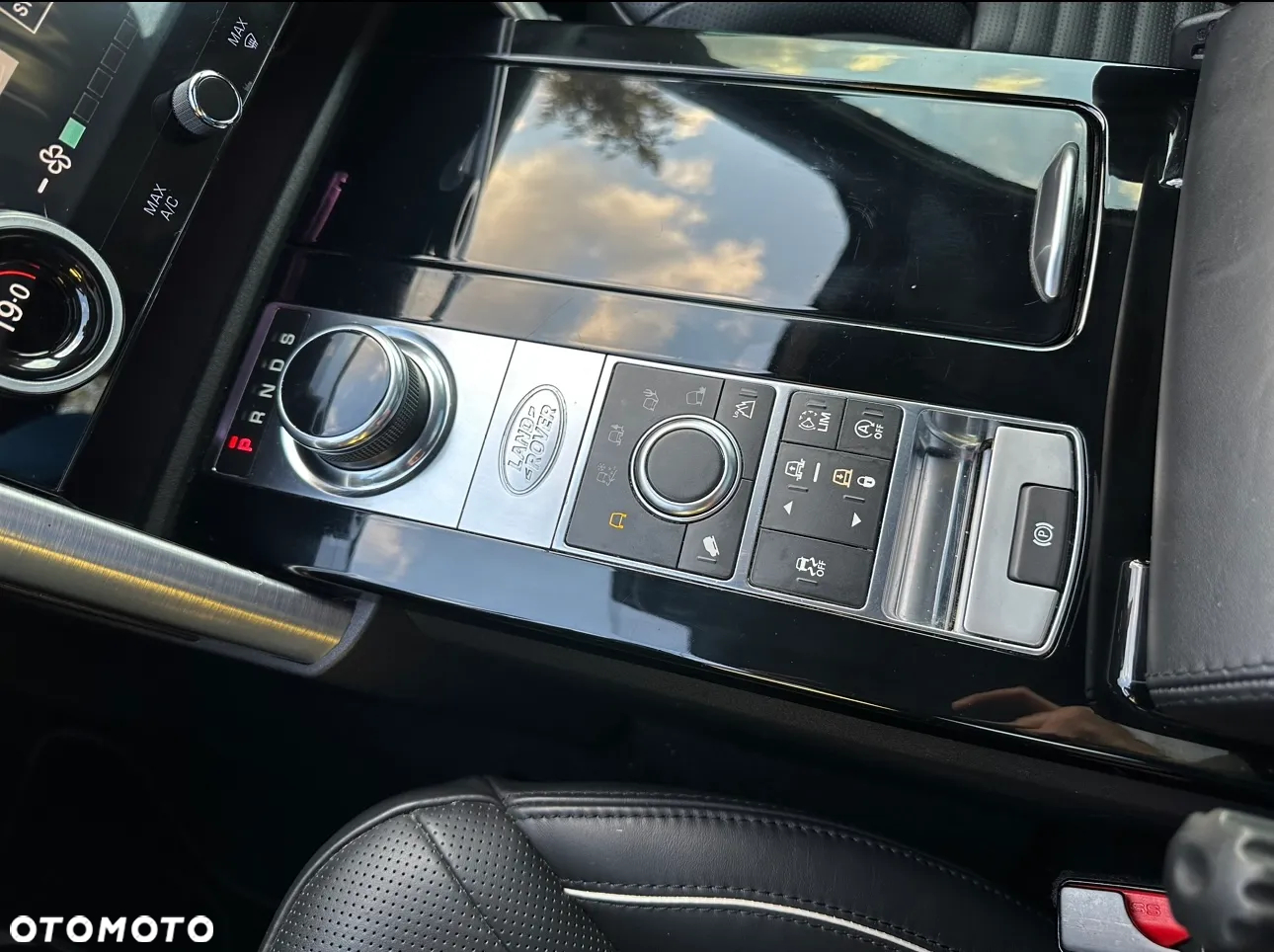 Land Rover Discovery V 3.0 Si6 HSE Luxury - 26