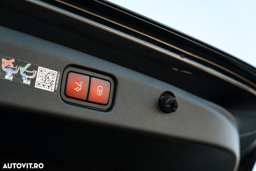 Mercedes-Benz E - 14