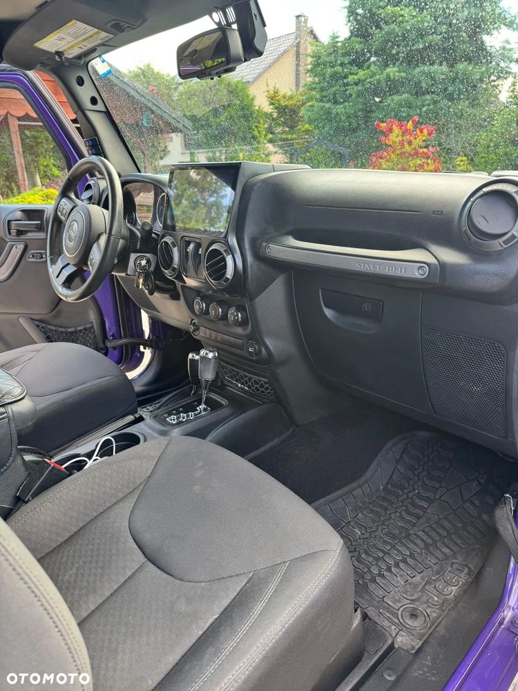 Jeep Wrangler 3.6 X - 10
