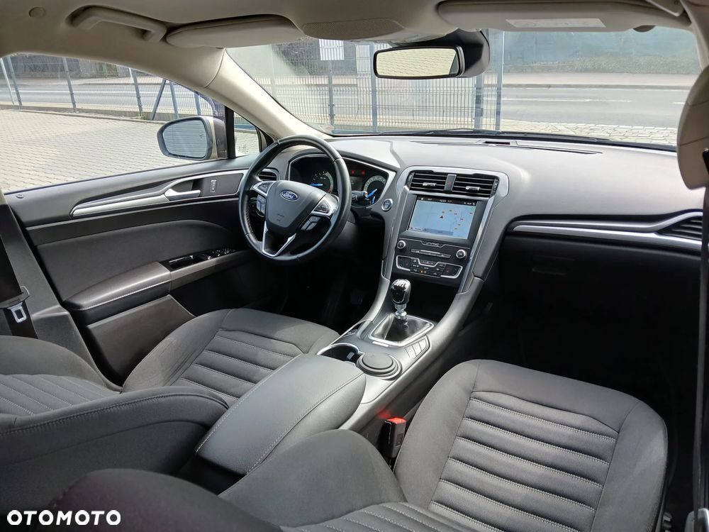 Ford Mondeo 2.0 EcoBlue Titanium - 38
