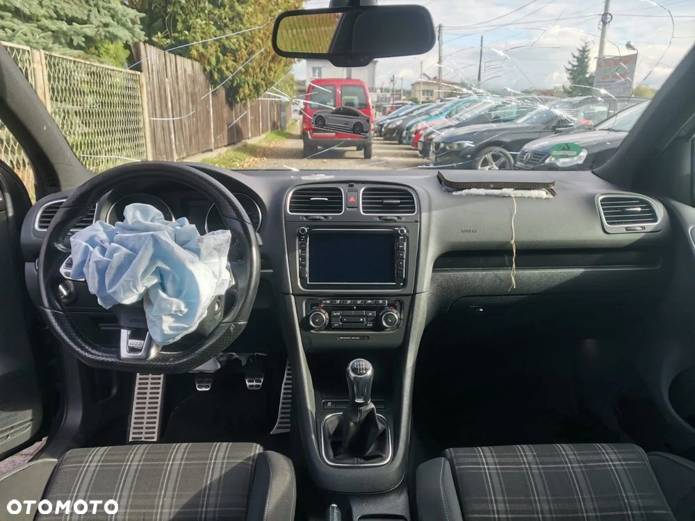 Volkswagen Golf - 13