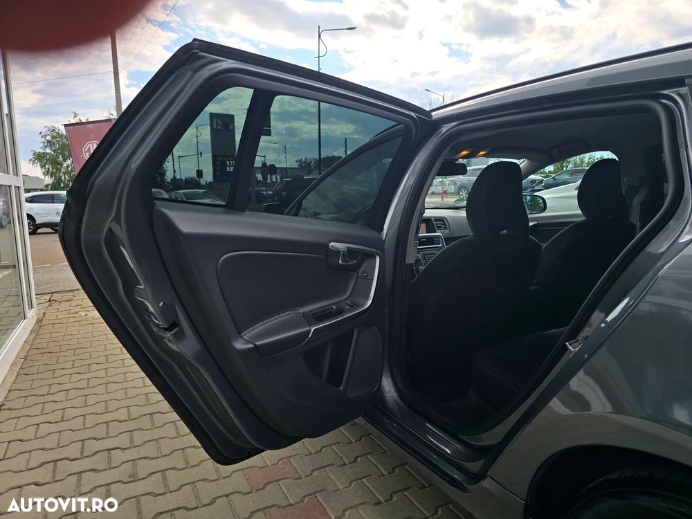 Volvo V60 - 15