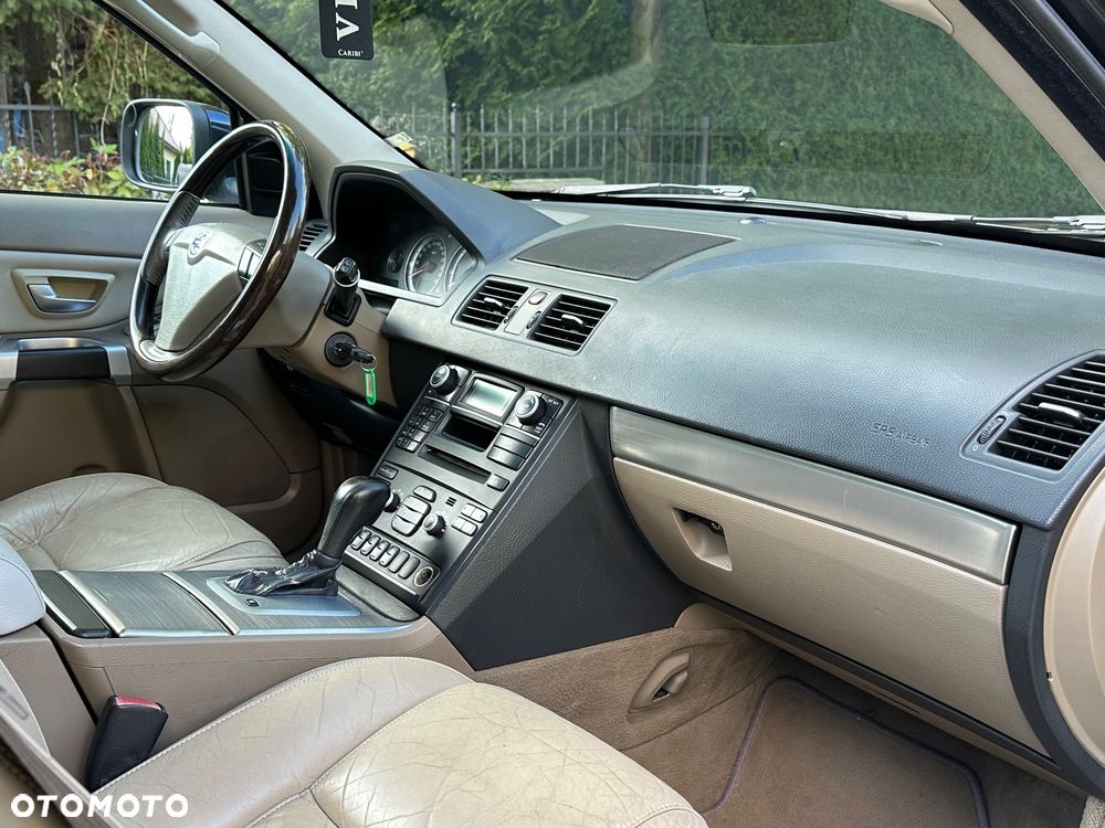 Volvo XC 90 D5 Executive - 11